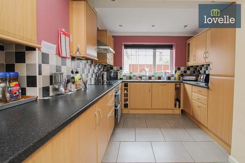 25 Calver Crescent, Grimsby, DN37 9EX