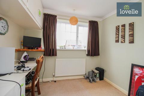 25 Calver Crescent, Grimsby, DN37 9EX