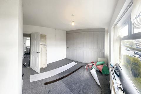 2 bedroom terraced house to rent, Rochdale Road, Oldham OL1
