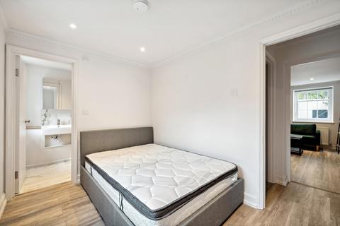 1 bedroom flat to rent, Trinity Church Square, London, SE1