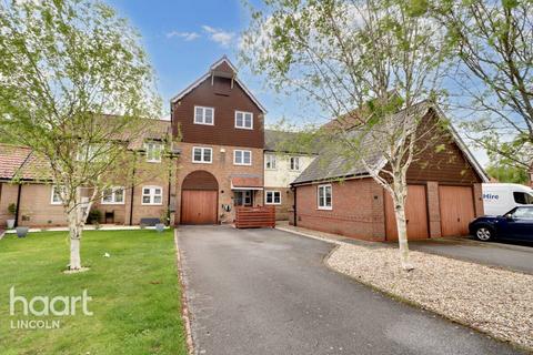 4 bedroom terraced house for sale, Park Lane, Burton Waters