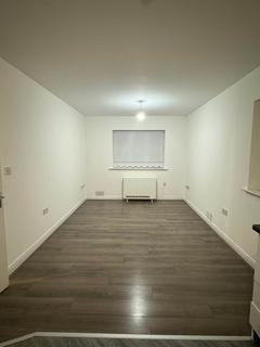 2 bedroom apartment to rent, Quarry Way, Huyton