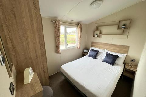 2 bedroom static caravan for sale, Broadland Sands Holiday Park