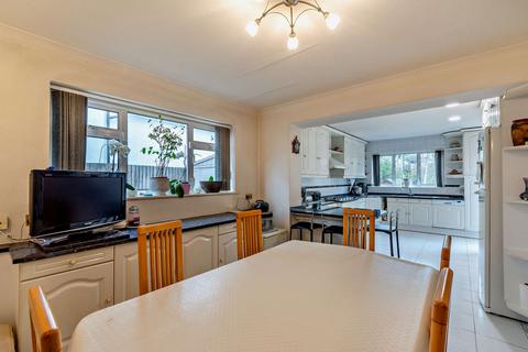 5 bedroom detached house for sale, The Avenue, Hatch End, Pinner HA5