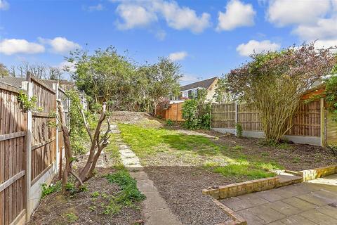 38 Cedar Close, Ditton, Aylesford, ME20 6EN