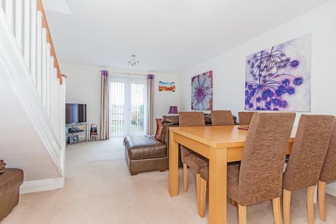 2 bedroom terraced house for sale, Bessemer Close, Langley SL3