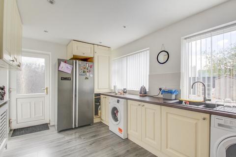 61 Cedar Road, Willenhall, WV13 3BZ