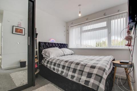 61 Cedar Road, Willenhall, WV13 3BZ
