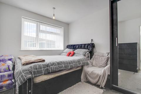 61 Cedar Road, Willenhall, WV13 3BZ