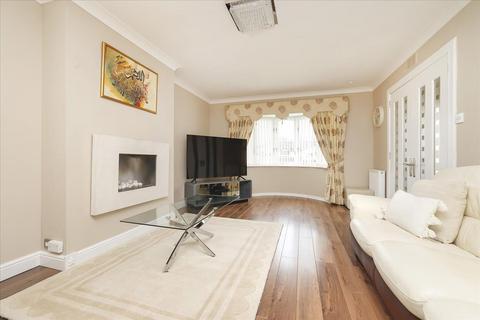11 Daiches Braes, Edinburgh, EH15 2RD