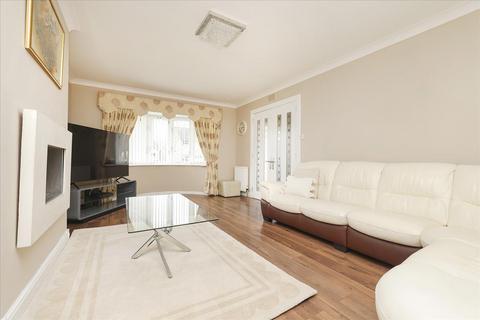 11 Daiches Braes, Edinburgh, EH15 2RD