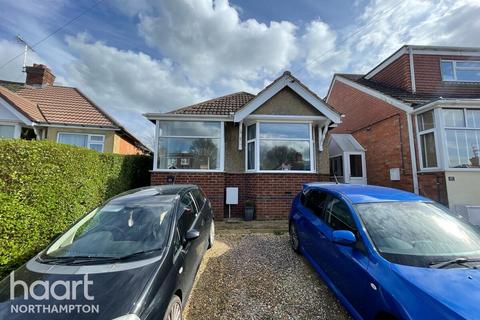 2 bedroom bungalow for sale, Reedway, Northampton