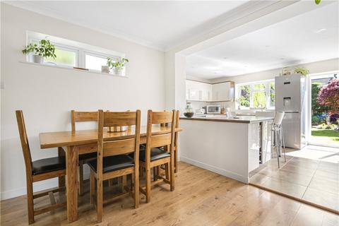 10 Ensign Close, Stanwell, Staines, TW19 7RF