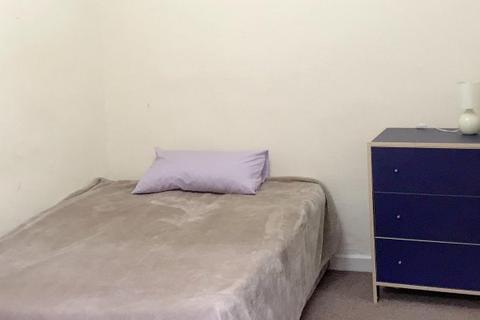 4 bedroom house share to rent, Crofton Street