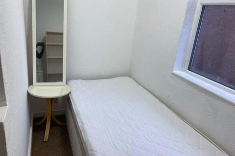 4 bedroom house share to rent, Crofton Street