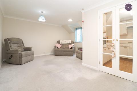 1 bedroom apartment for sale, Crossfield Court, Watford WD17