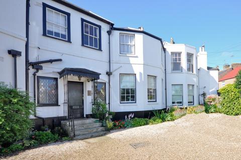 3 bedroom apartment for sale, Beachlands Court, The Strand, Walmer, Deal, CT14