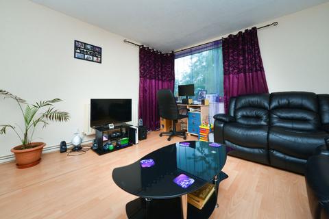 2 bedroom apartment for sale, Dalford Court, Hollinswood, TF3