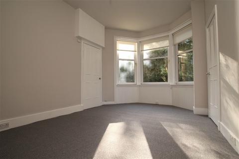 2 bedroom flat to rent, Tantallon Road , Flat 1/2 , Shawlands, Glasgow, G41 3LU