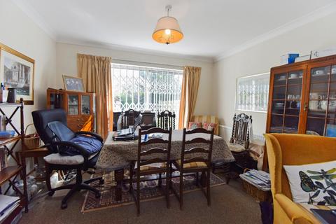 4 bedroom detached house for sale, Green Lane, Burnham, Slough, SL1