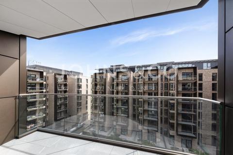 2 bedroom apartment to rent, Siena House, 250 City Road, London, EC1V