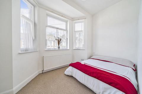 84a Laleham Road, London, SE6 2HX