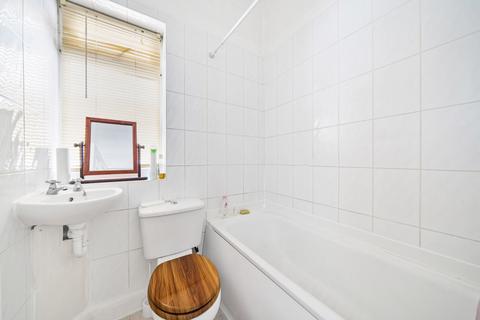 84a Laleham Road, London, SE6 2HX
