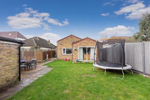 2 bedroom detached bungalow for sale, Huntercombe Lane North, Taplow SL6