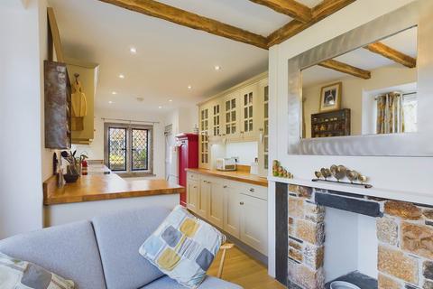 4 Caradon View, Minions, Liskeard, PL14 5LL