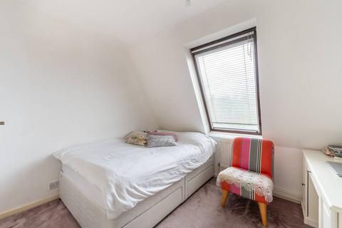 1 bedroom flat for sale, Griffin Close, Willesden Green, London, NW10
