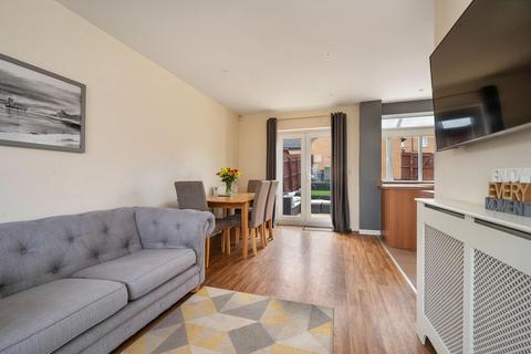 48 Manor Drive, Peterborough, PE4 7AT