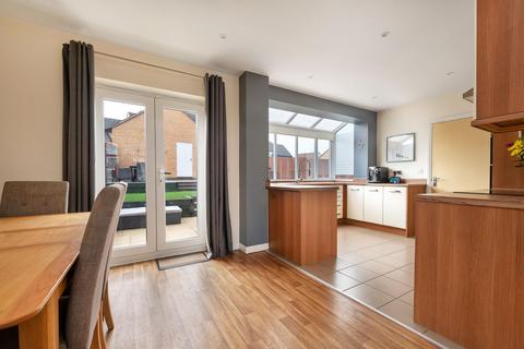 48 Manor Drive, Peterborough, PE4 7AT