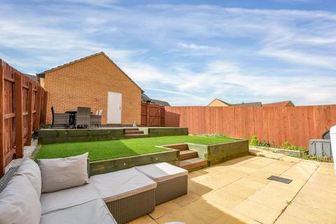 48 Manor Drive, Peterborough, PE4 7AT