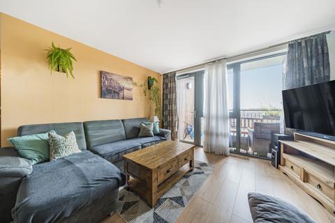 2 bedroom apartment for sale, Bromley Road, London