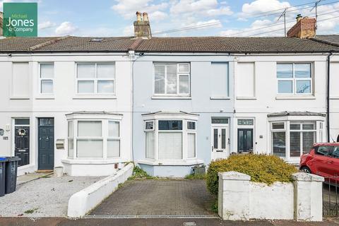 3 bedroom terraced house to rent, The Drive, Worthing, West Sussex, BN11