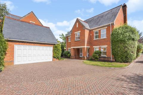 4 bedroom property for sale, Virginia Water