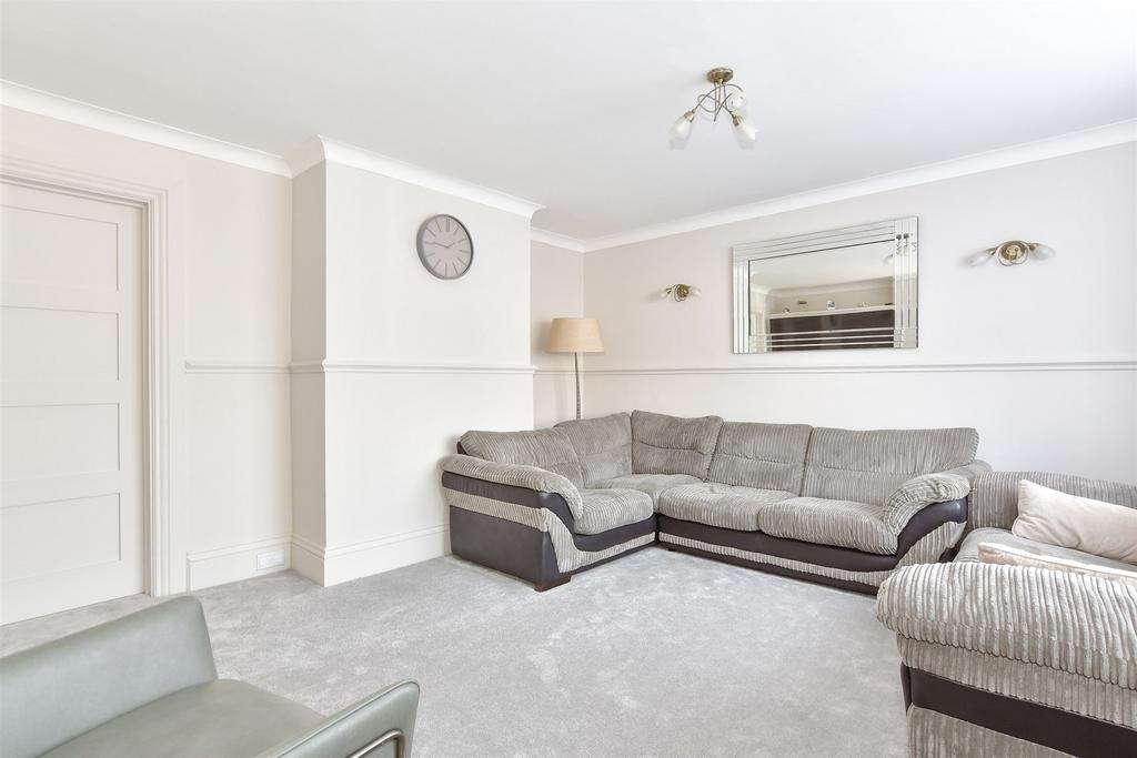 Belmont Close, Maidstone, Kent 3 bed detached house for sale £475,000