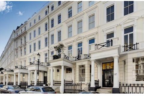2 bedroom flat to rent, Somerset Court, Kensington, London, W8