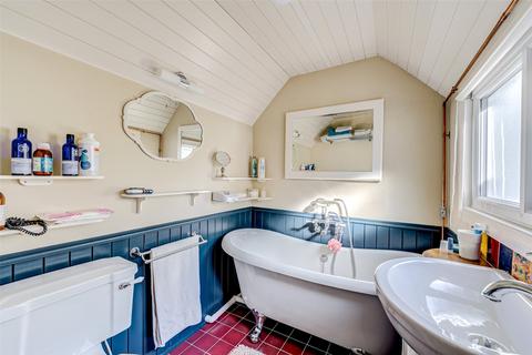 17 The Poplars, Ferring, Worthing, BN12 5QL