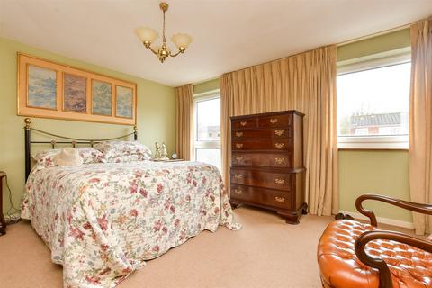 2 bedroom maisonette for sale, Harrison Close, Reigate, Surrey