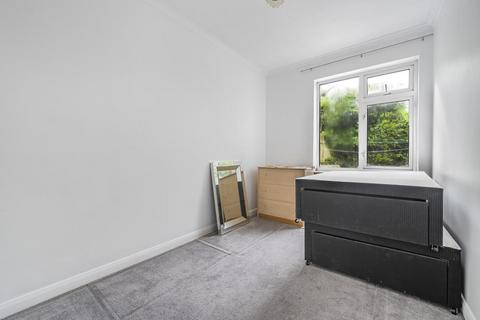 3 bedroom end of terrace house to rent, Sherman Road,  Reading,  RG1