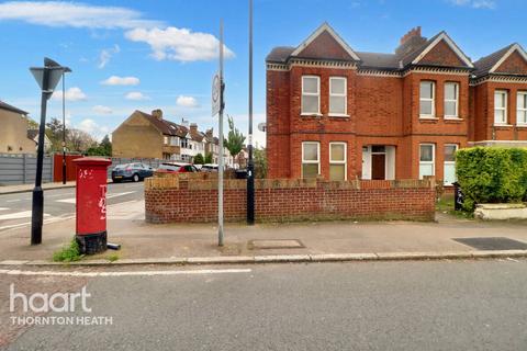 2 bedroom flat for sale, Northwood Road, Thornton Heath