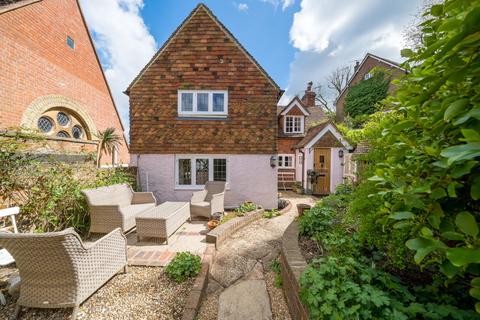 43 Lower Street, Haslemere, GU27 2NY
