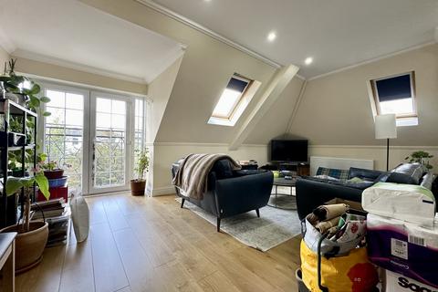 2 bedroom apartment to rent, Manser Court, Lawrie Park Gardens, Sydenham, SE26