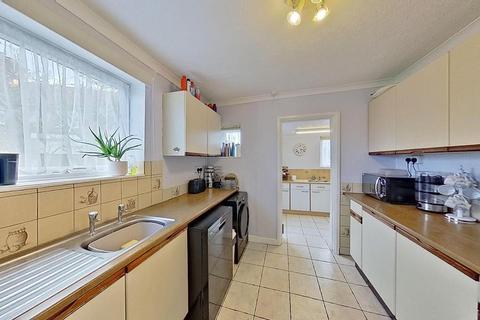 3 bedroom semi-detached house for sale, Albany Drive, Herne Bay, CT6 8PS