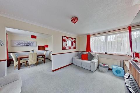 16 Albany Drive, Herne Bay, CT6 8PS