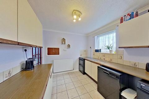 16 Albany Drive, Herne Bay, CT6 8PS