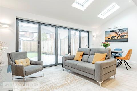 18 Thornham Lane, Royton, Oldham, OL2 6UW