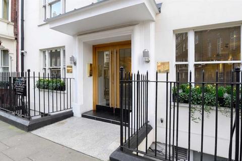 Studio to rent, Hill Street, Mayfair, London, W1J