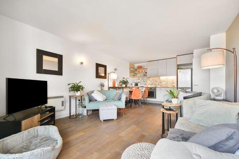 2 bedroom apartment to rent - Deals Gateway London SE13